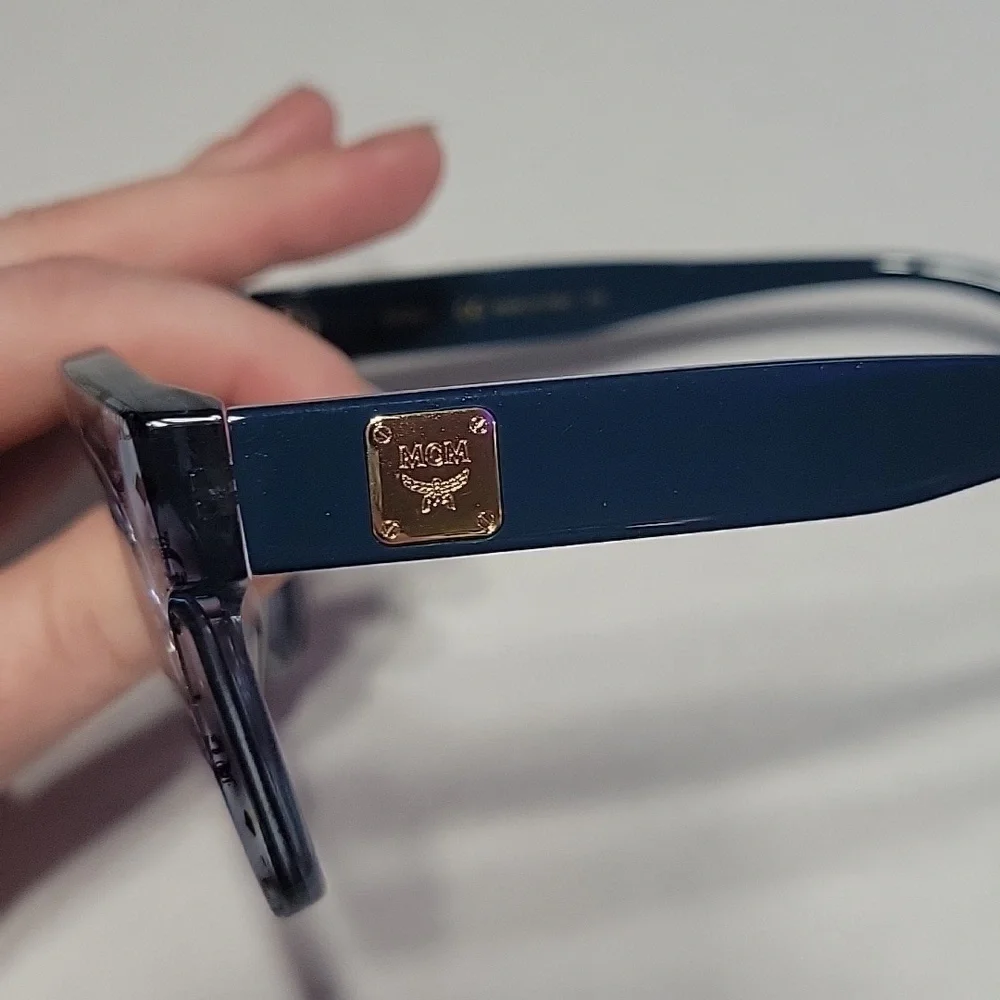 MCM! Blue Transparent Clear Monogram Visetos Wayfarer Sunglasses - Picture 4 of 9